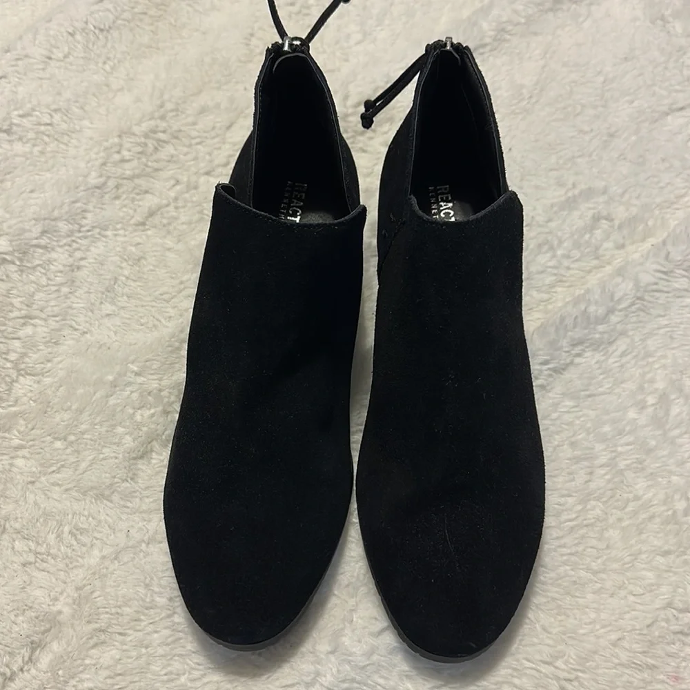 Kenneth Cole Reaction Black Suede Ankle Booties